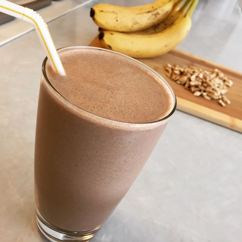 Morning Coffee Smoothie | A delicious sweet coffee treat with cocoa and cashews! No added sugar and healthy nut protein!
